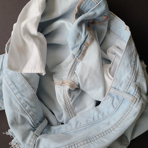 Old Navy High Rise Slouchy Straight Jeans 18 Light Wash Distressed - Picture 5 of 10